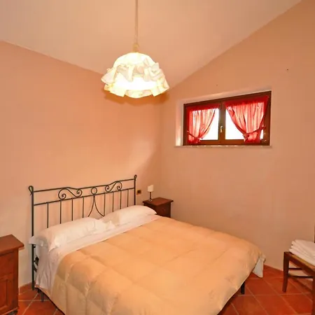 Sleeps 4 T241786 * Otricoli