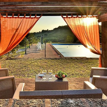 Sleeps 4 T241786